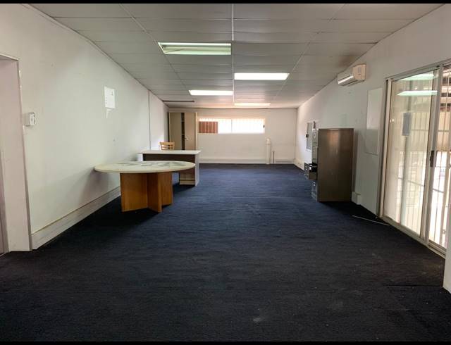 850M² WAREHOUSE TO LET IN KEW
